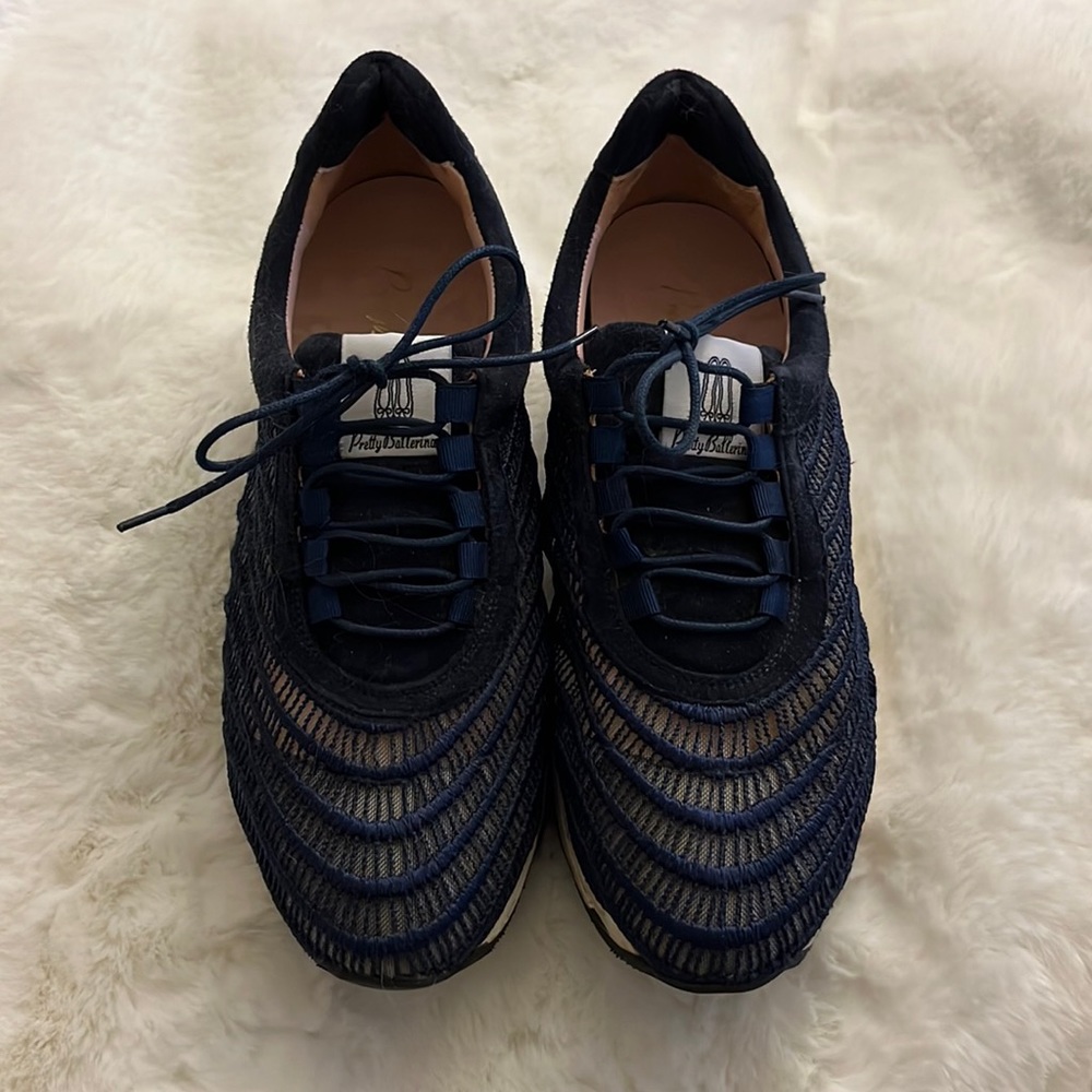 Pretty Ballerinas Blue Lace Sneakers